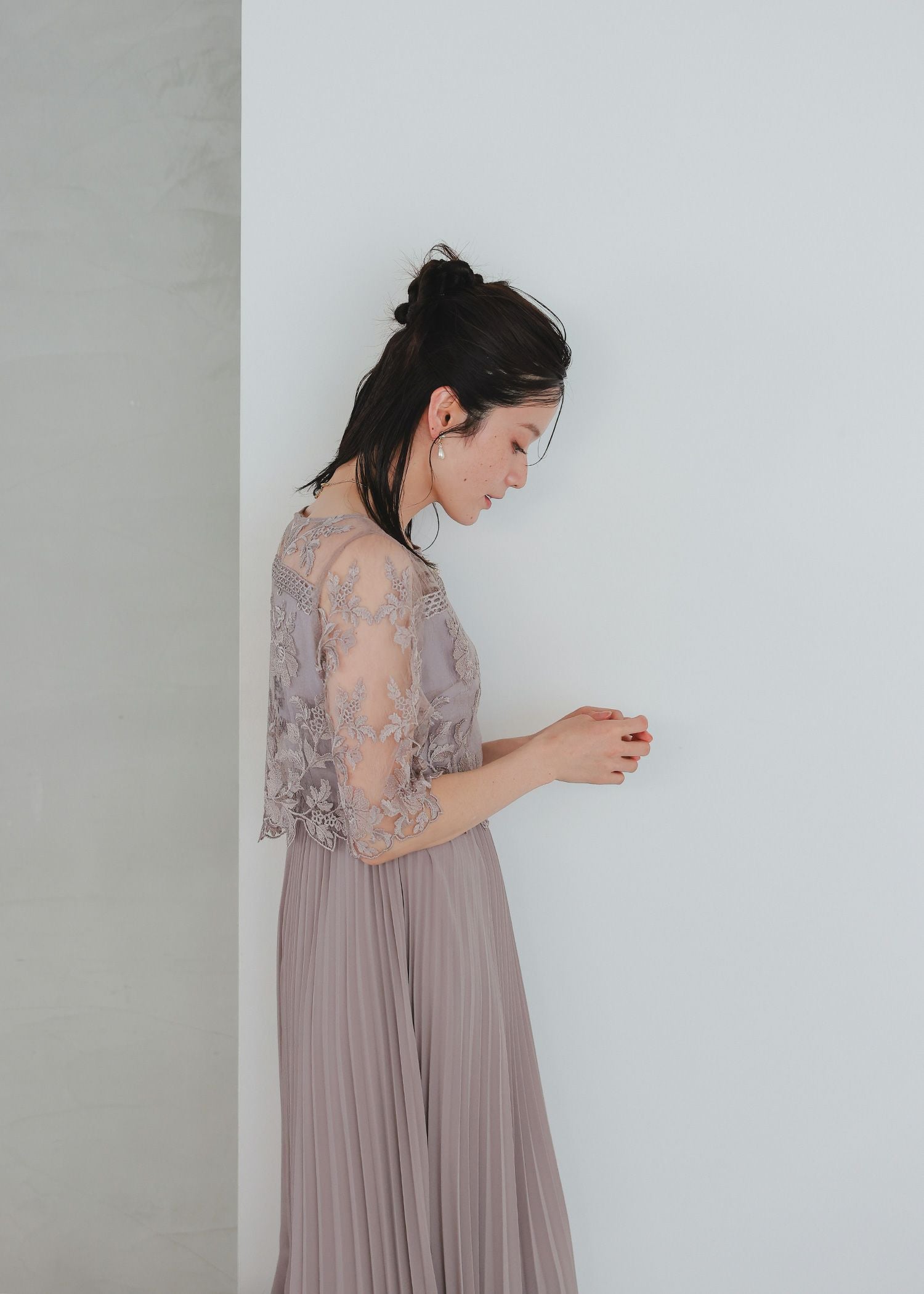 新品　レース切替プリーツワンピ　DorryDoll スマイルオーキッド　結婚式 オリジナル柄レース×プリーツワンピース|DorryDoll