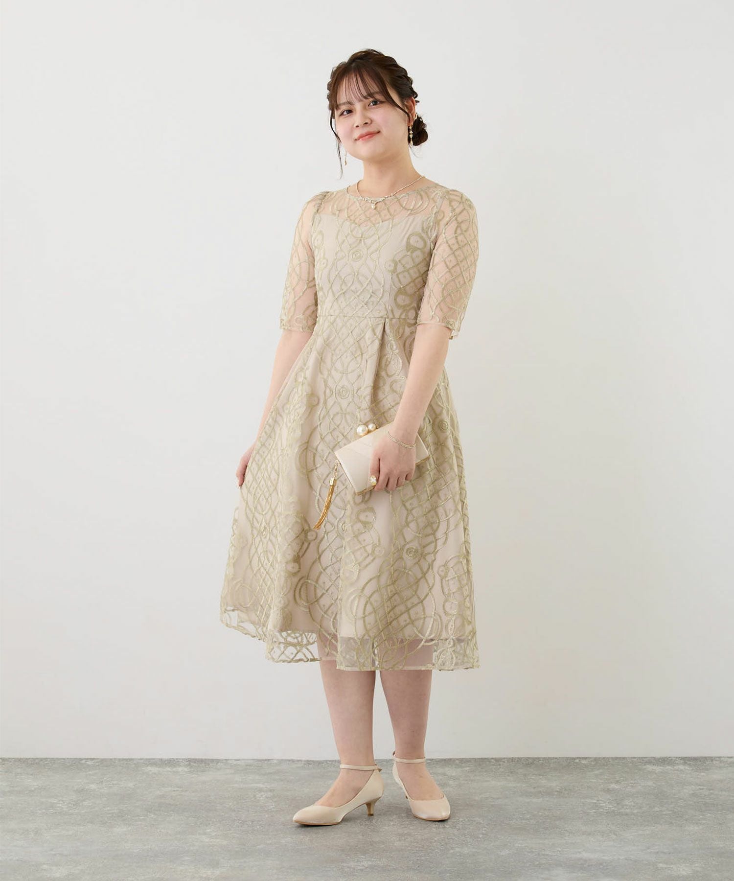 シャイニーエンブロイダリードレス|DorryDoll