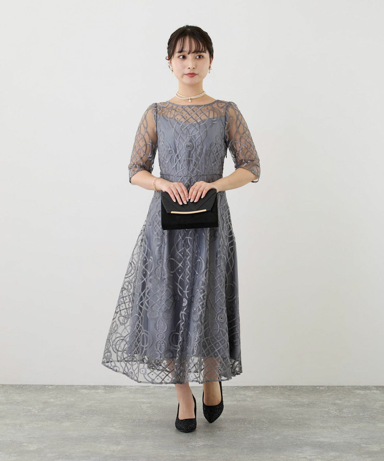 シャイニーエンブロイダリードレス|DorryDoll