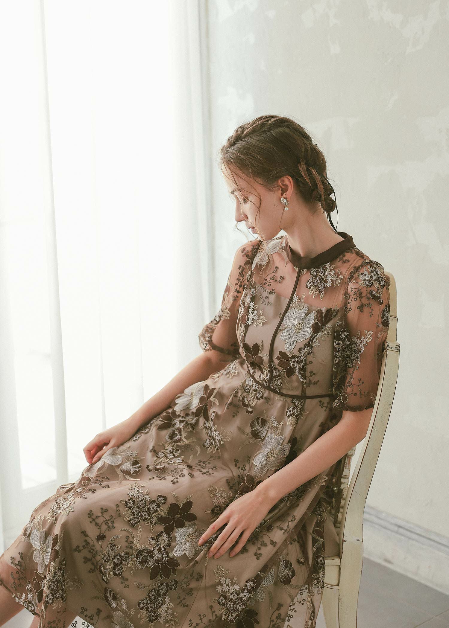 フラワーエンブロイダリードレス|DorryDoll