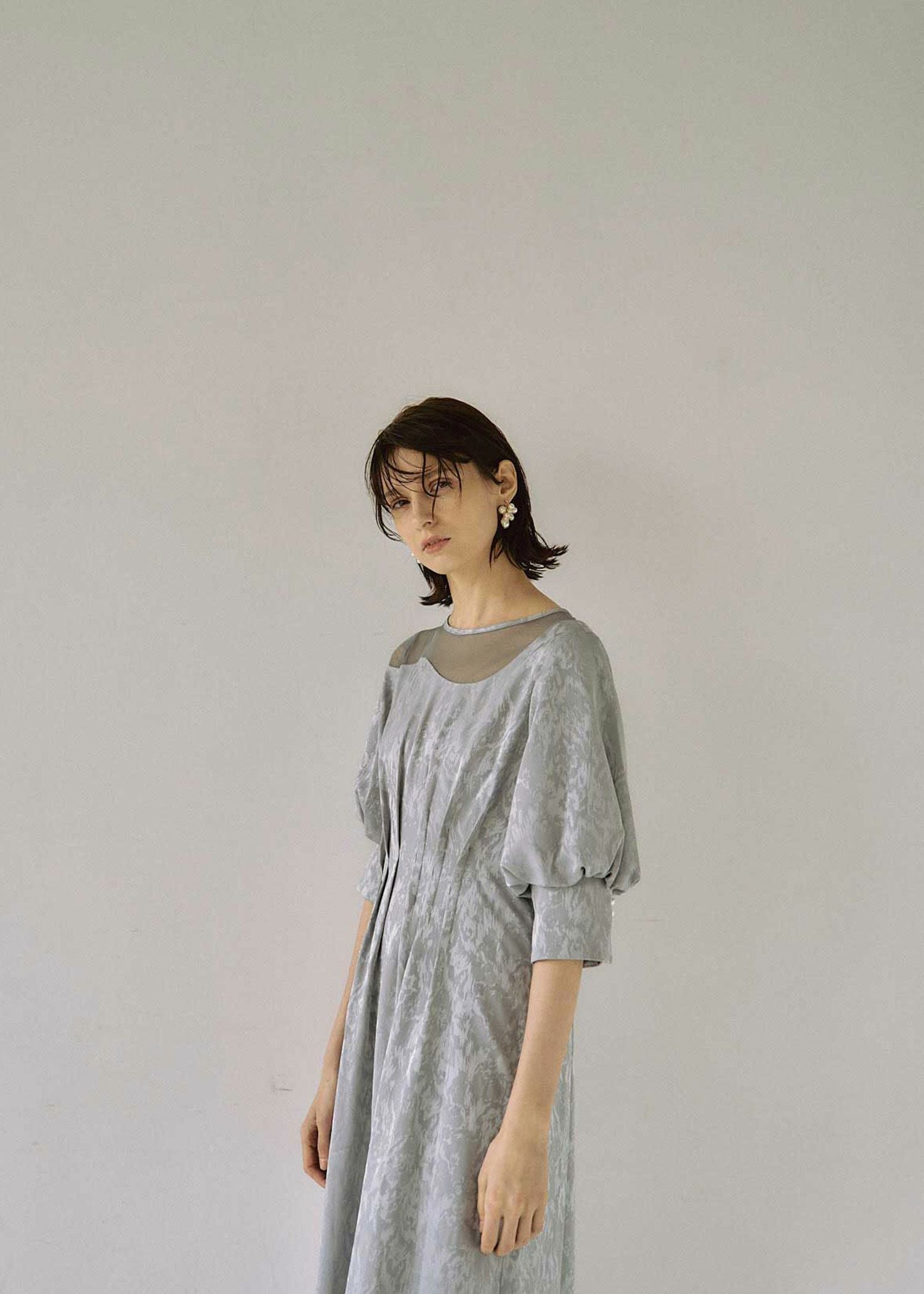 Meandering waist tuck flare dress｜LE'RURE