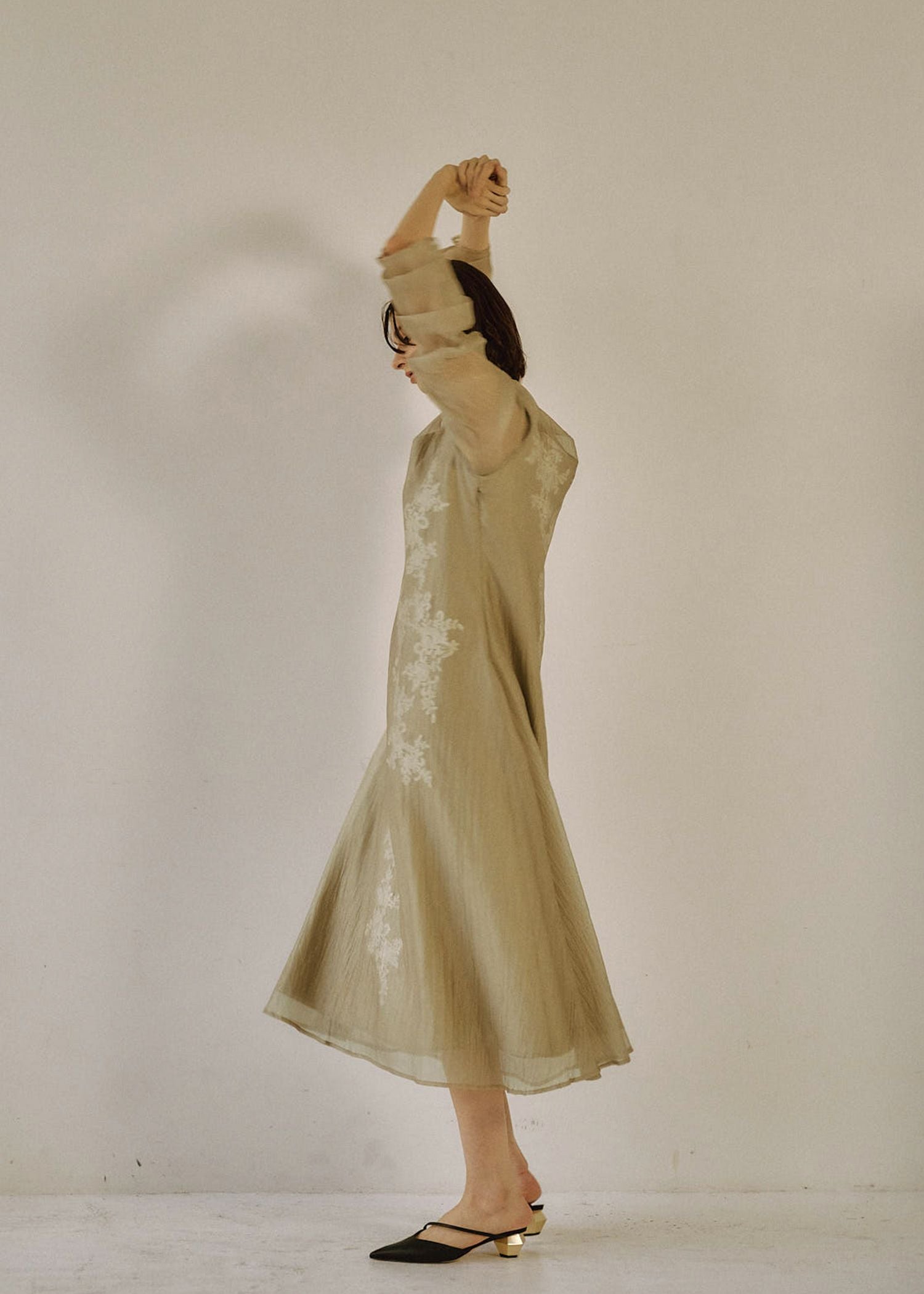 Sheer A-line onepiece｜LE'RURE