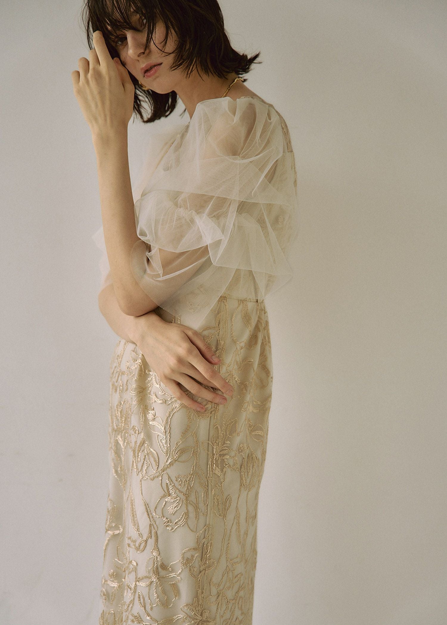 Fluffy sleeve pencil dress|LE'RURE