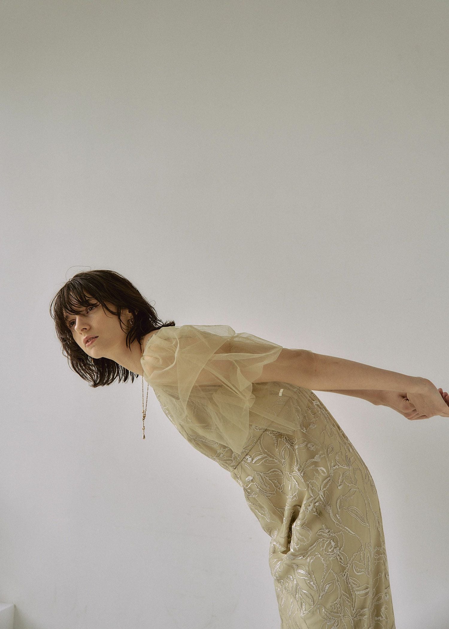 Fluffy sleeve pencil dress|LE'RURE