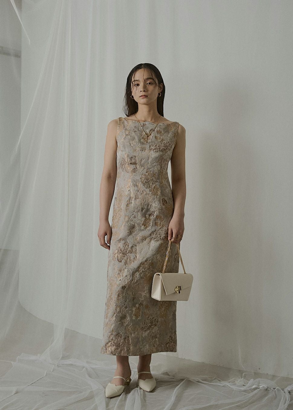 000000000714-02.jpg?size=xs&w=