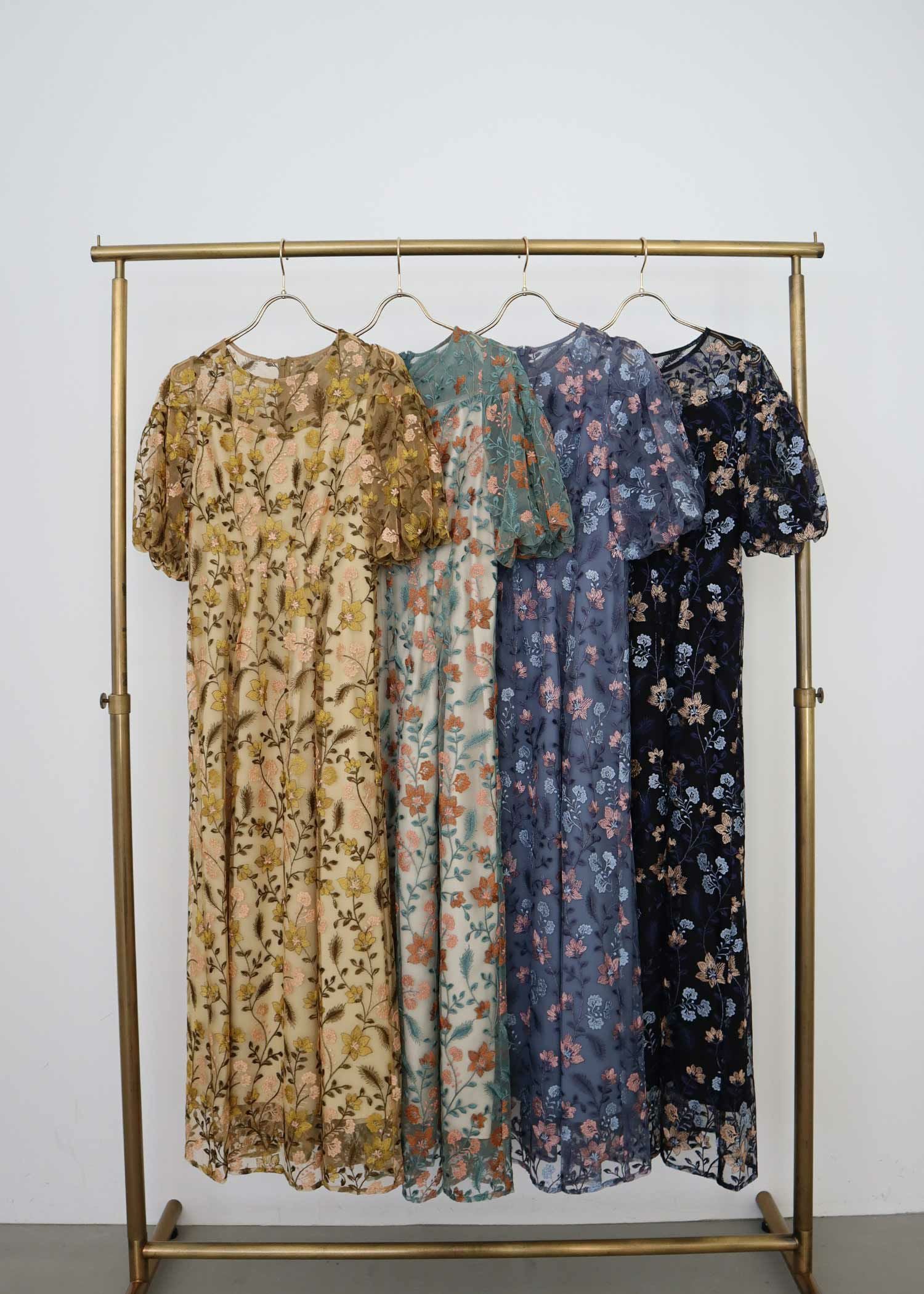 ブルーミーフラワードレス｜DorryDoll