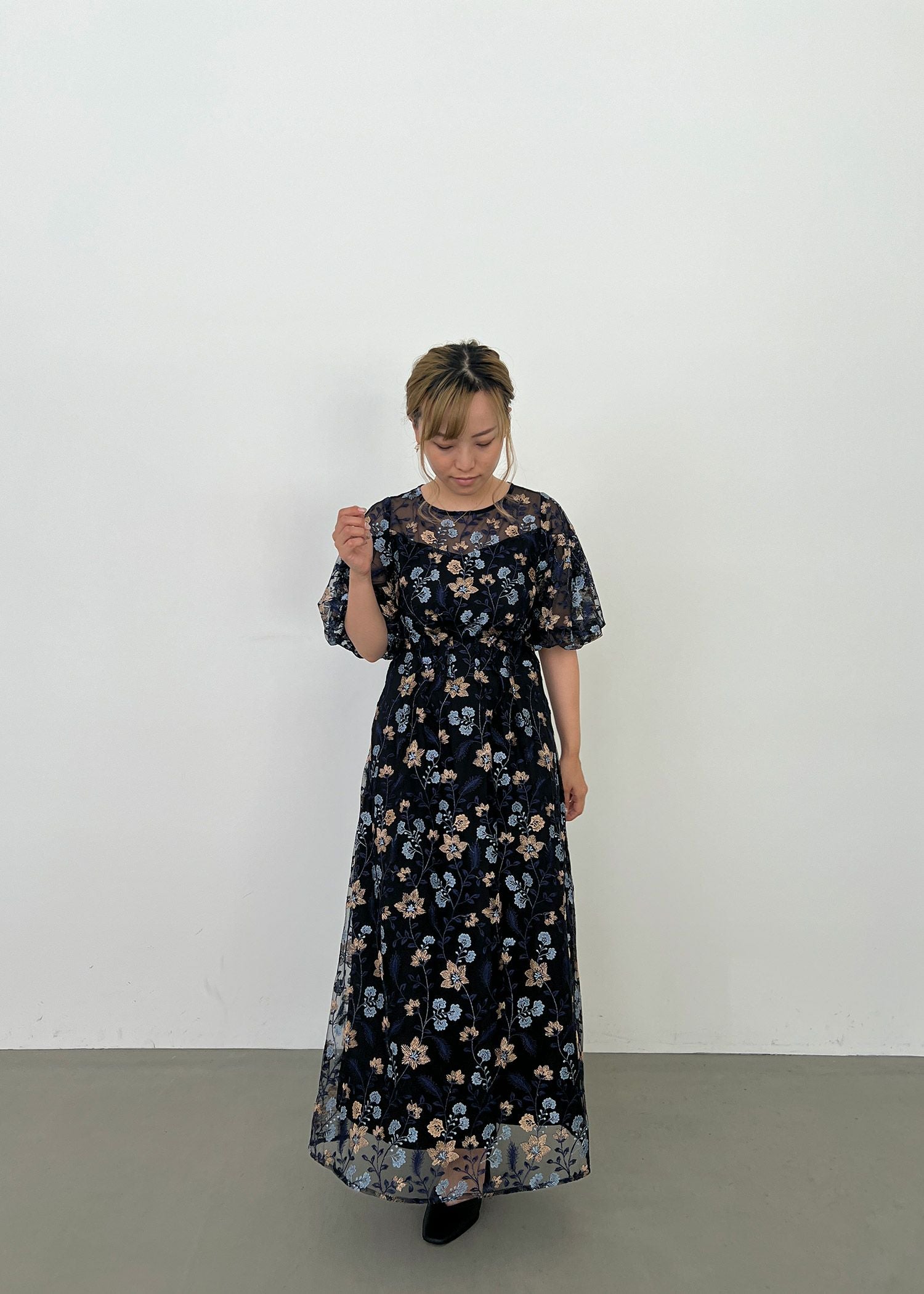 ブルーミーフラワードレス｜DorryDoll