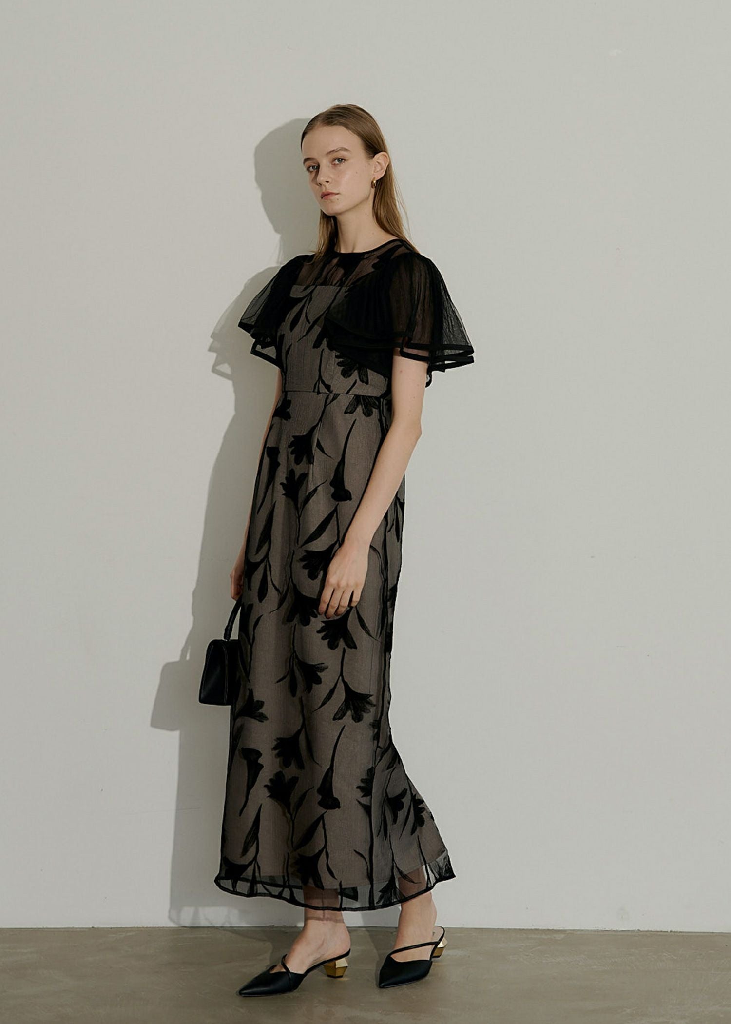 Circurar sleeve flower dressのドレス|Dorry Doll / LE'RURE