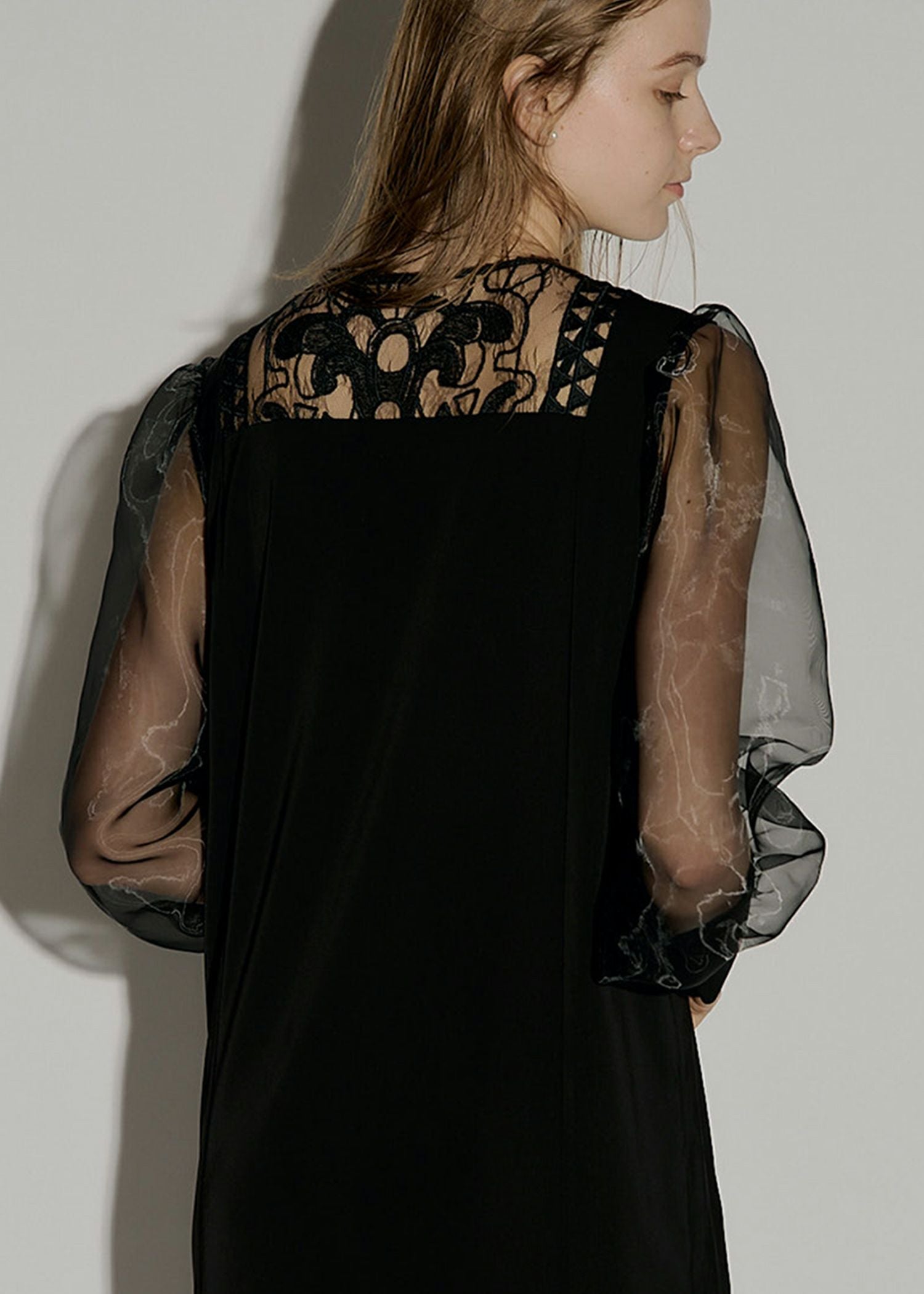 Medi embroidery lace dressのドレス|Dorry Doll / LE'RURE