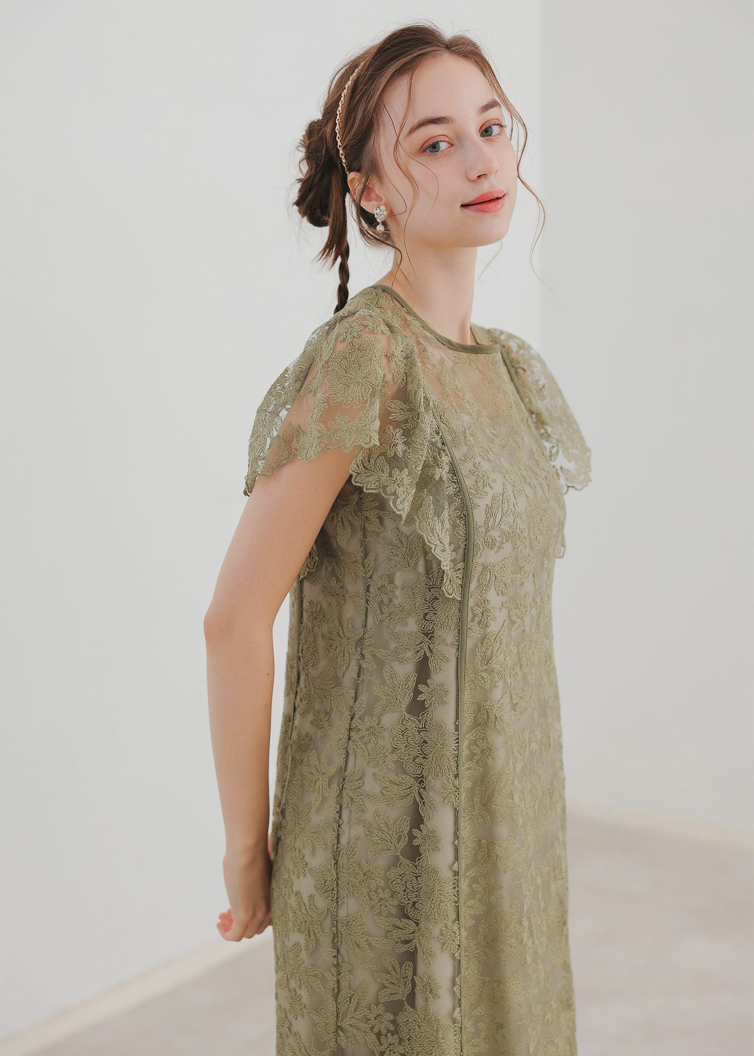 フラワーレースバックリボンドレス｜DorryDoll