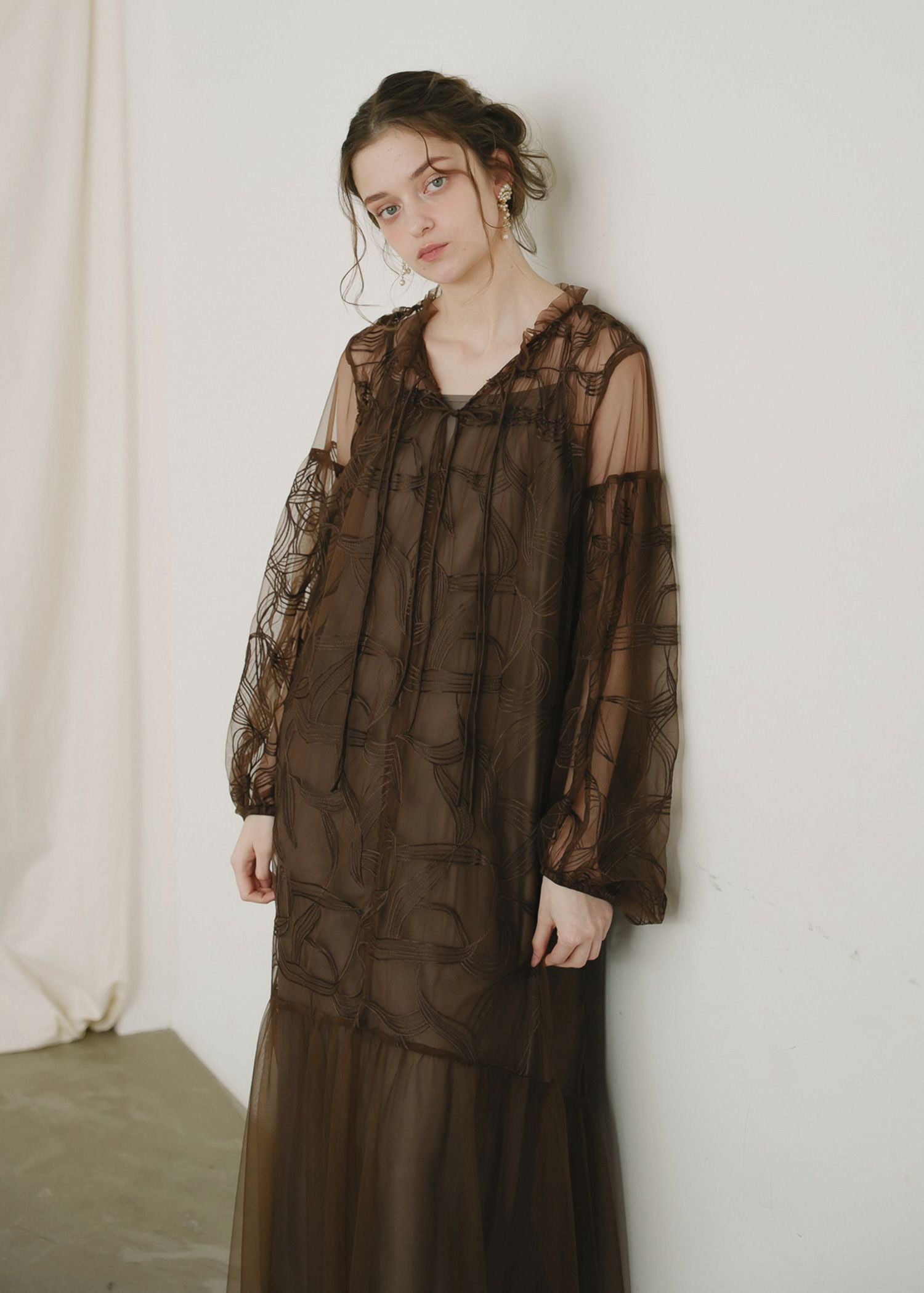 リボンエンブロイダリーレイヤードドレス｜DorryDoll