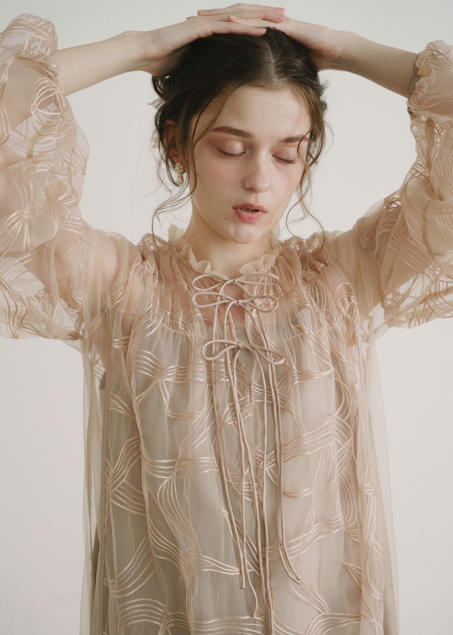 リボンエンブロイダリーレイヤードドレス｜DorryDoll