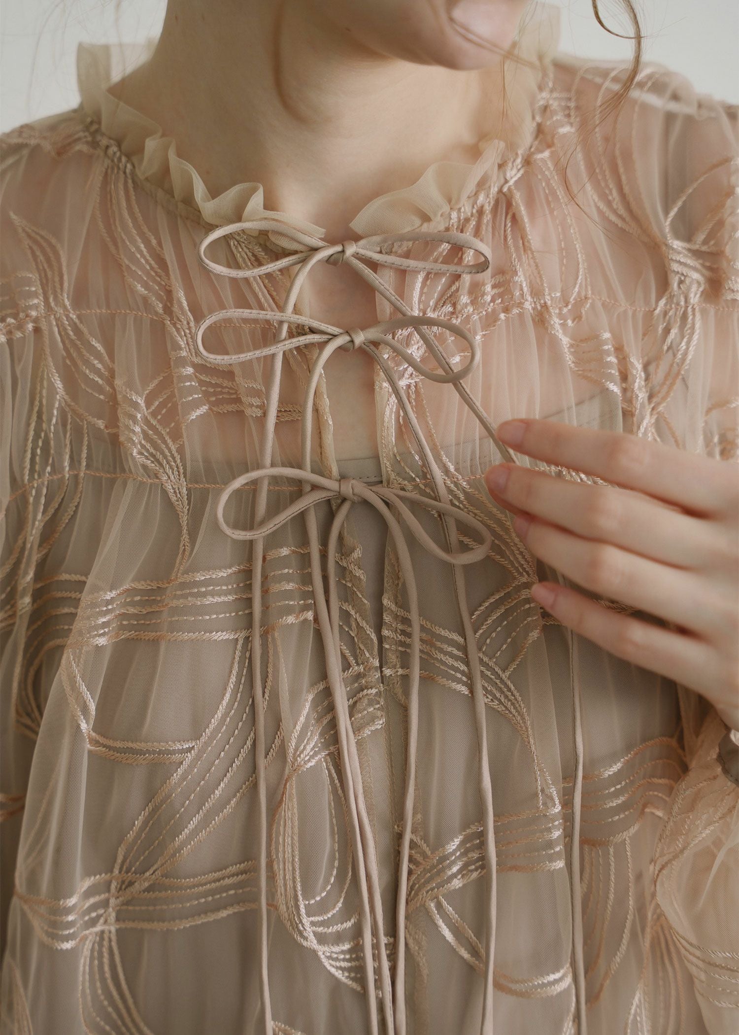 リボンエンブロイダリーレイヤードドレス｜DorryDoll