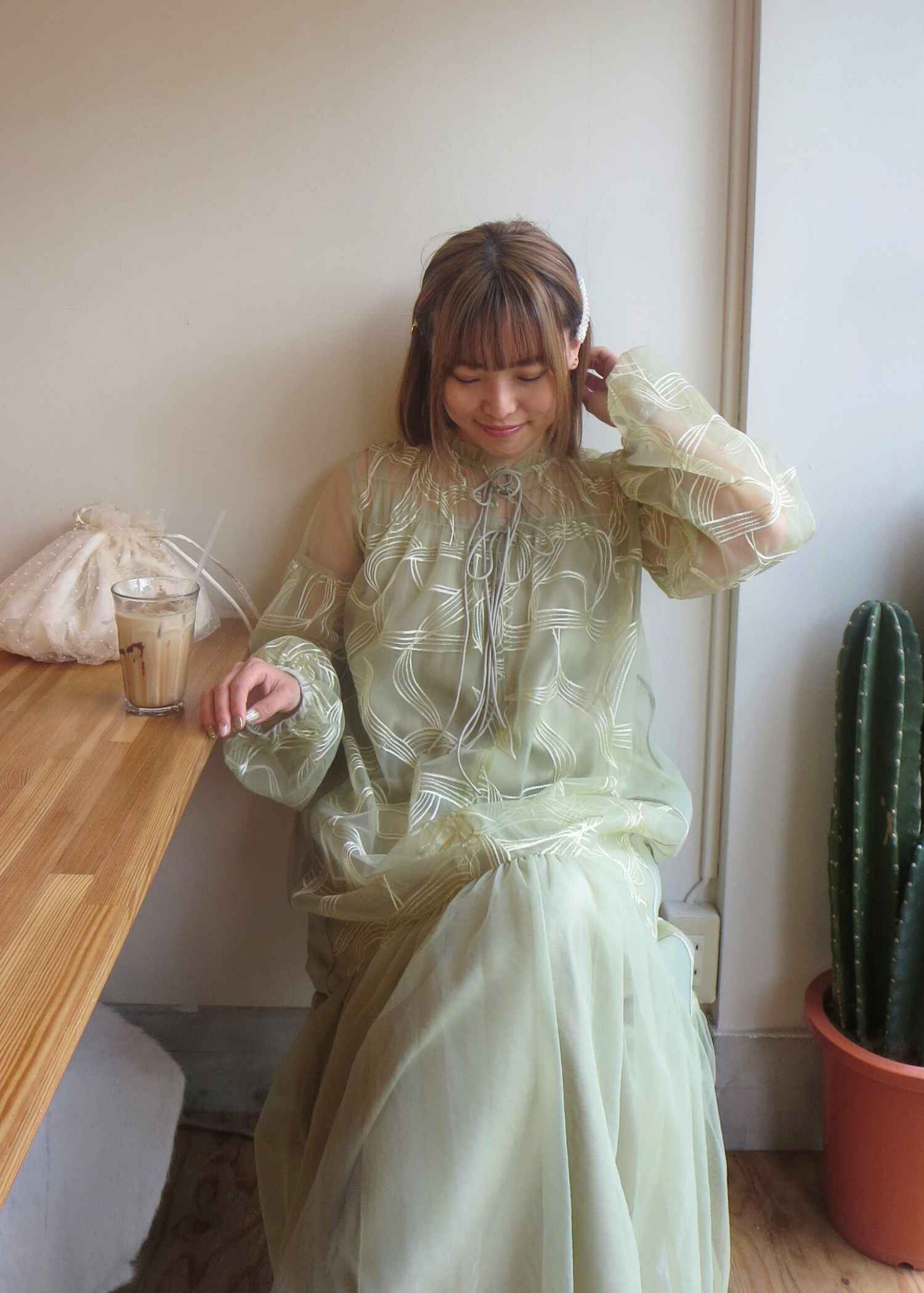 リボンエンブロイダリーレイヤードドレス｜DorryDoll