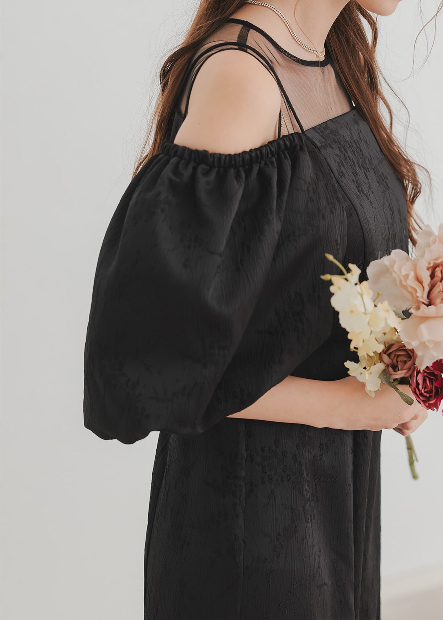 メニーウェイオフショルダージャガードドレス｜DorryDoll