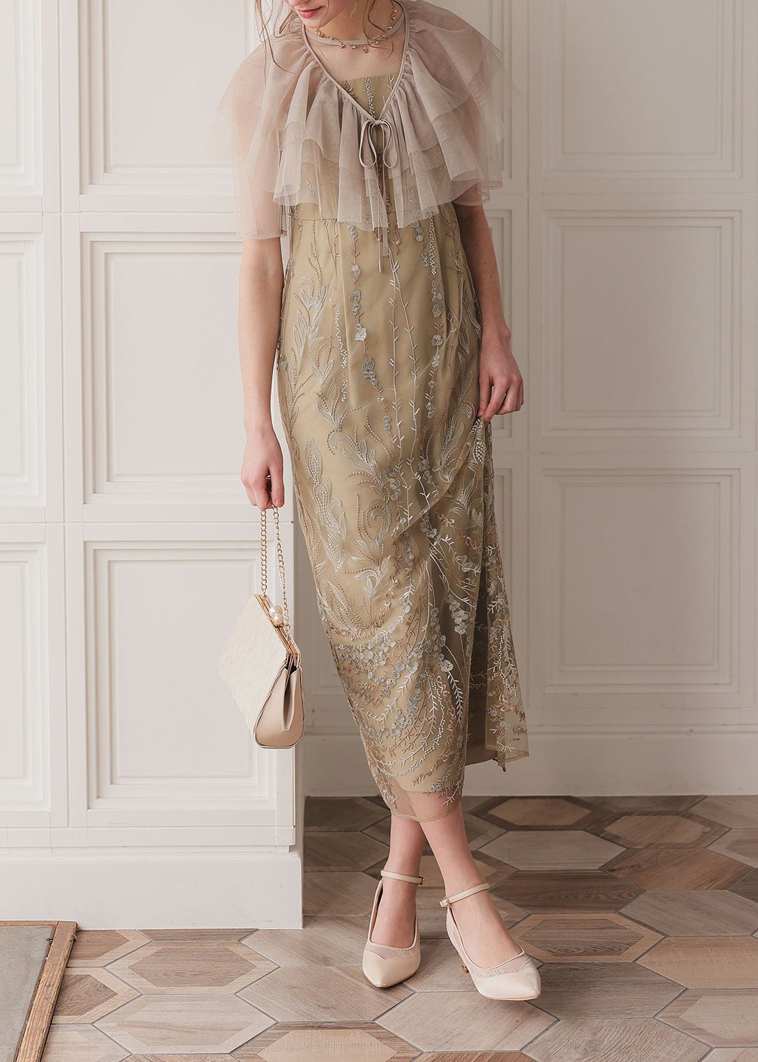 マルチケープIラインドレスのドレス|Dorry Doll / LE'RURE