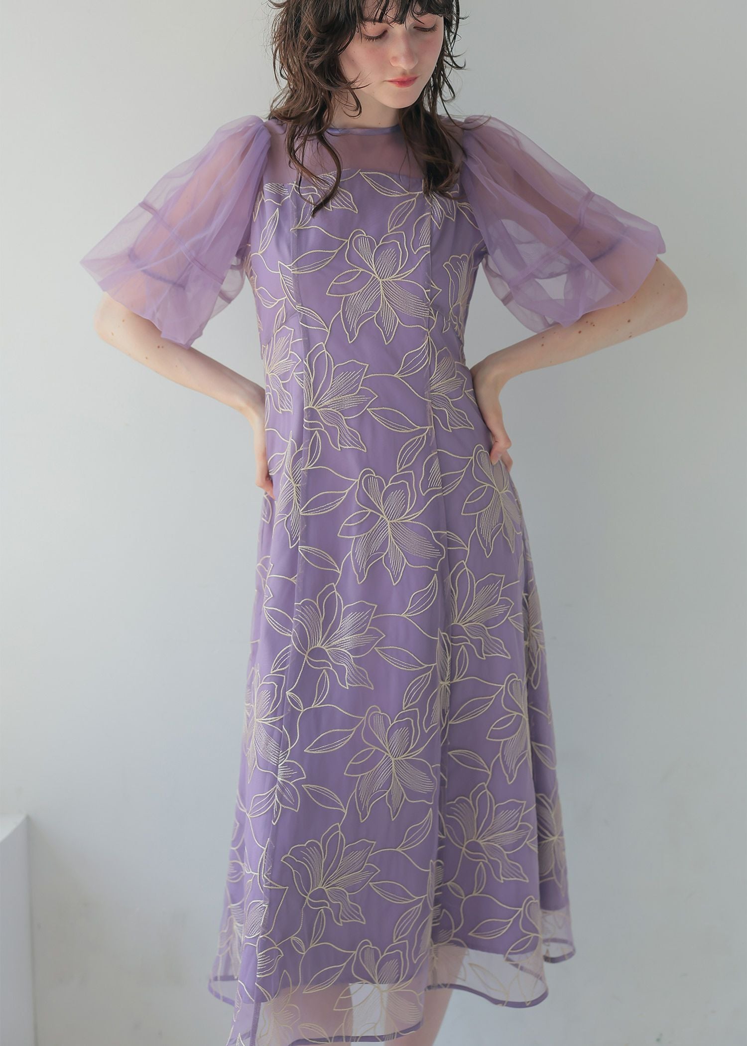 リリーパターンレースドレス｜DorryDoll