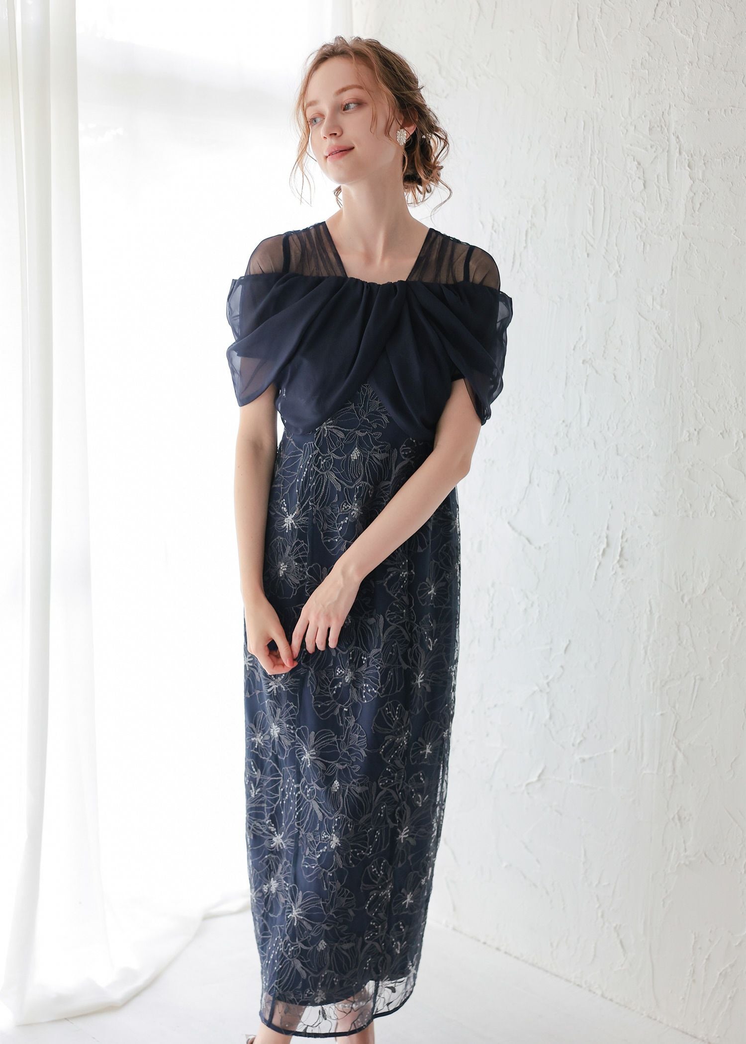 ドレープデザインスパンコールドレス | DorryDoll