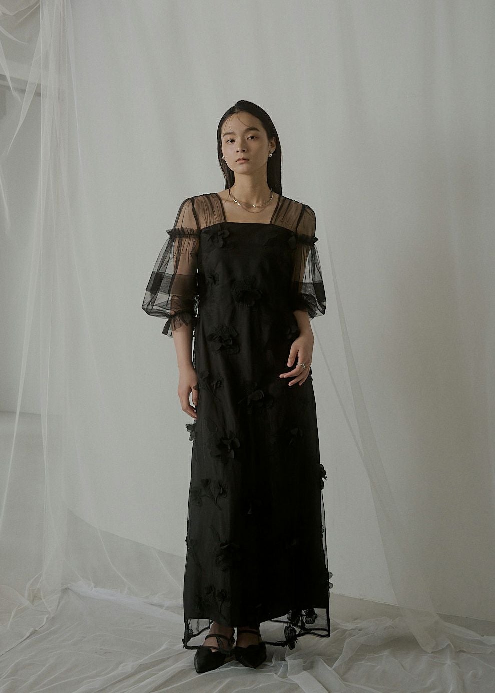 LE'RURE （リルアー）オケージョン　フラワーモチーフパフスリーブドレス Flower motif puffsleeve dress のドレス|Dorry Doll / LE'RURE