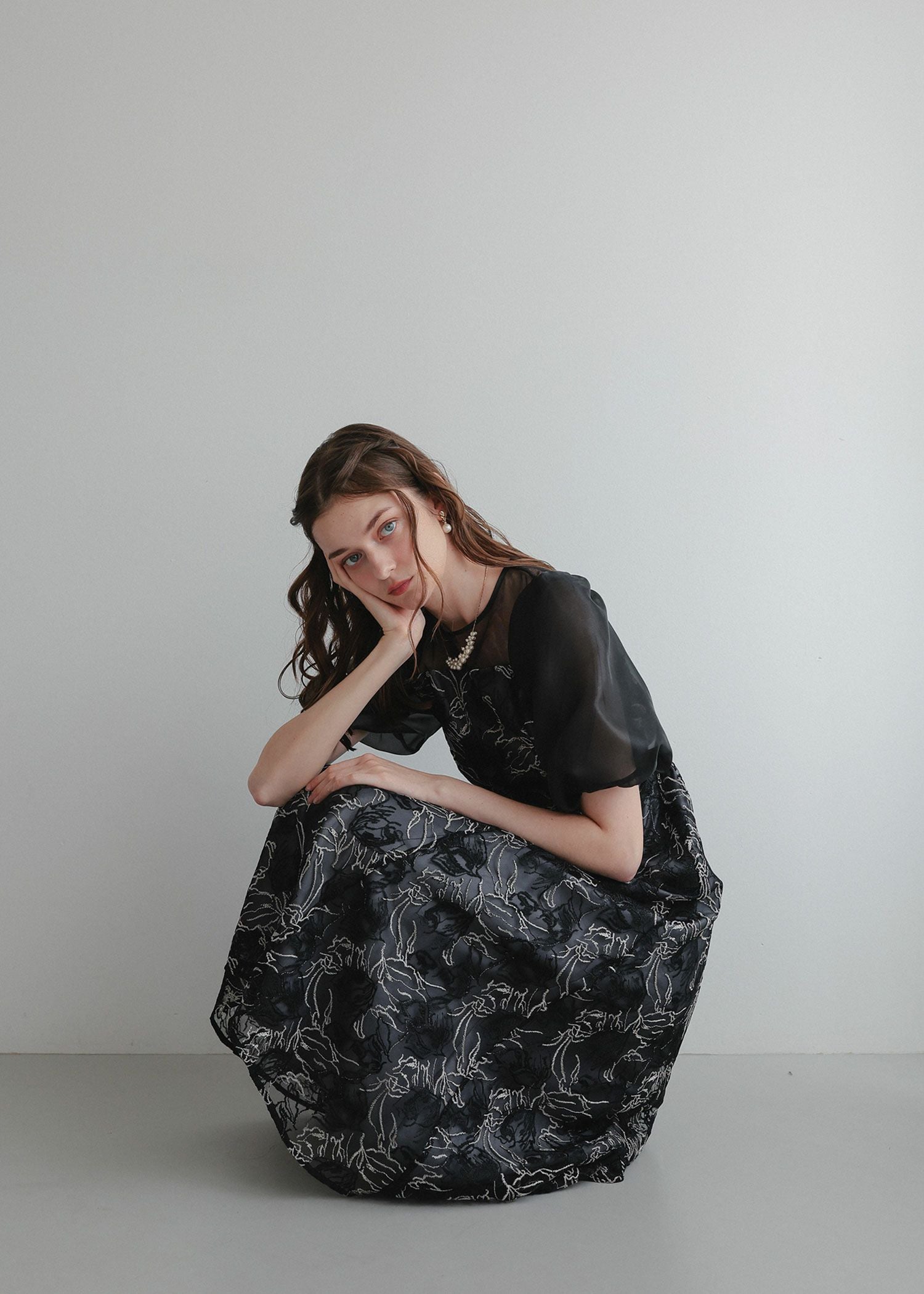 ニュアンスフラワーレースドレス｜DorryDoll