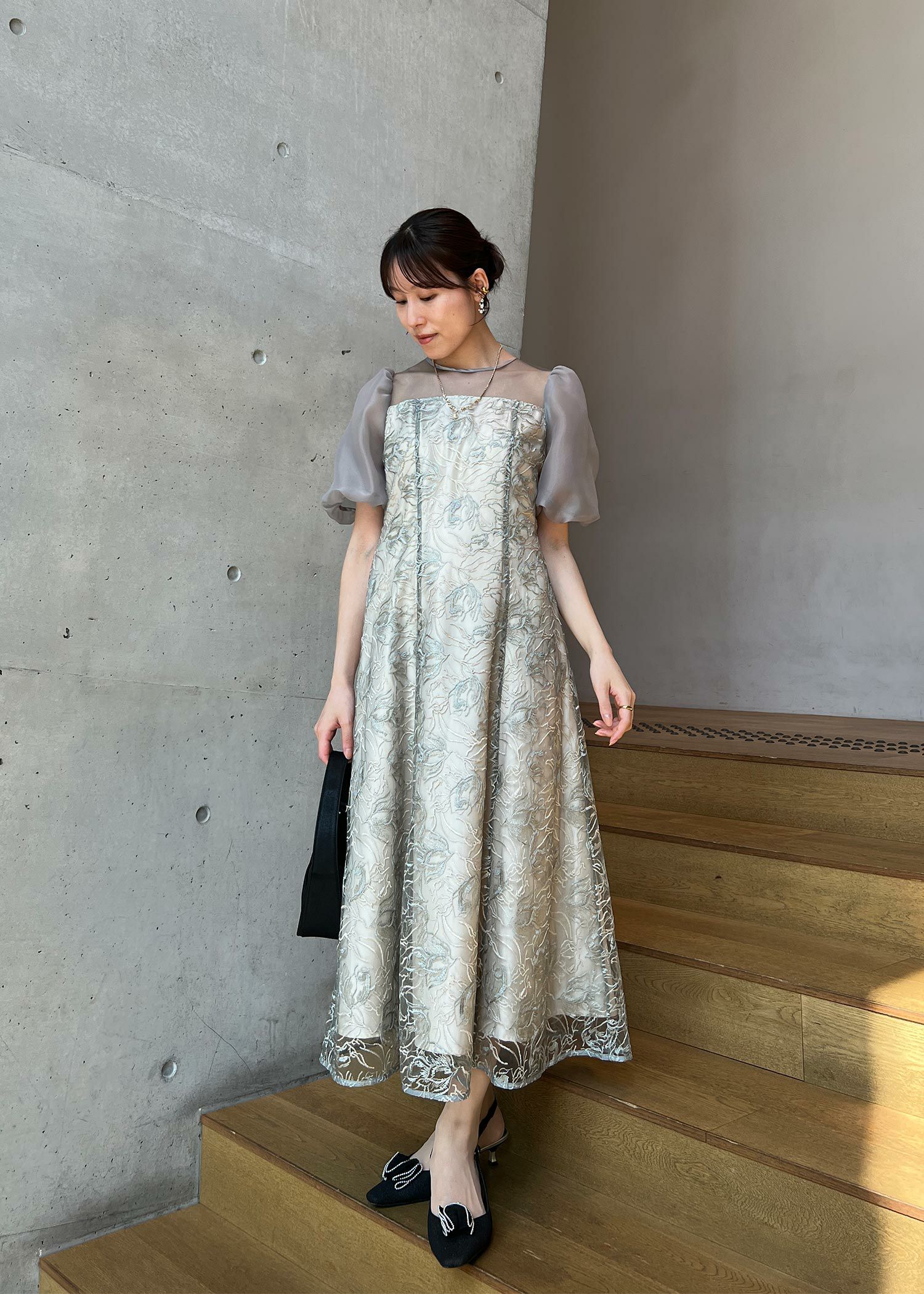 ニュアンスフラワーレースドレス｜DorryDoll