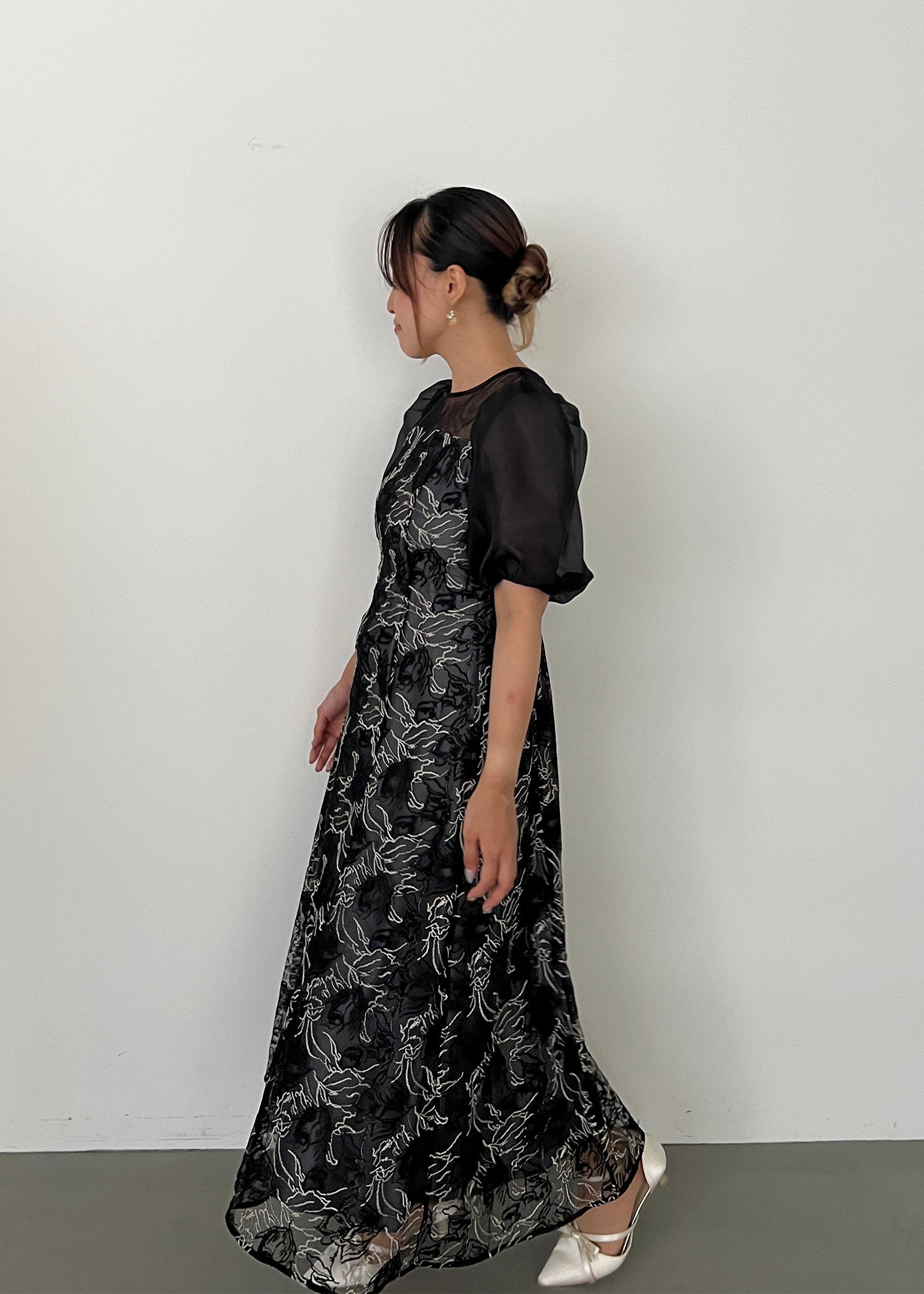 ニュアンスフラワーレースドレス｜DorryDoll