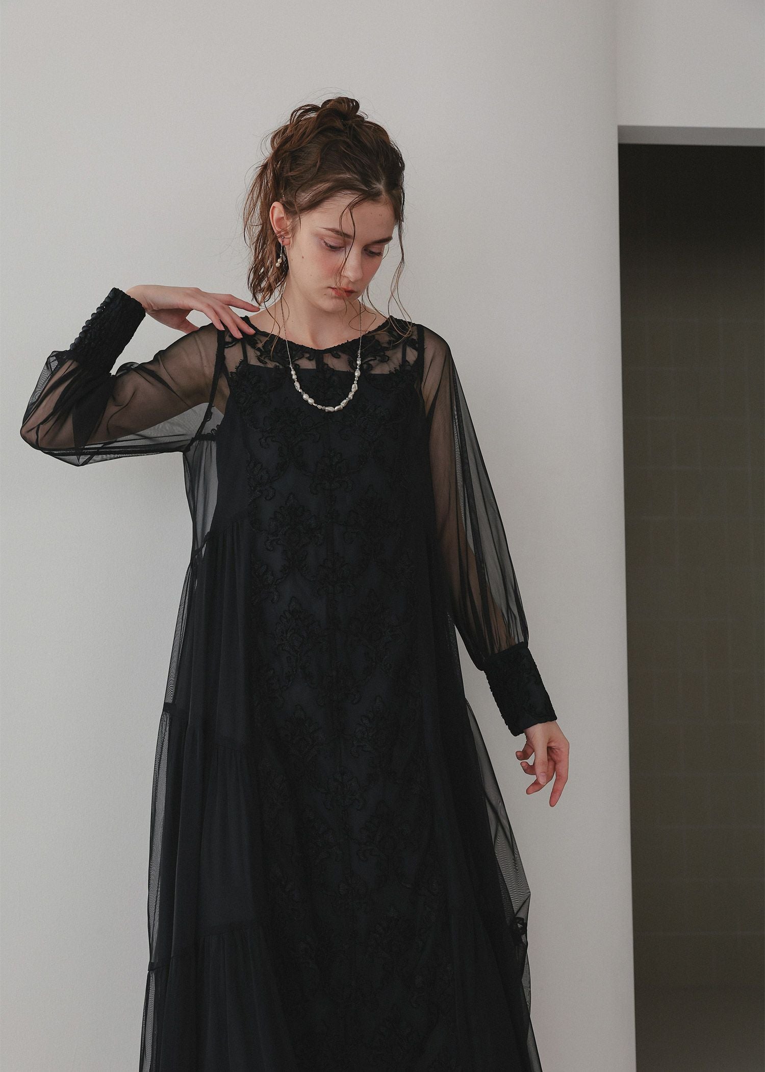 モールレースサイドティアードドレス｜DorryDoll