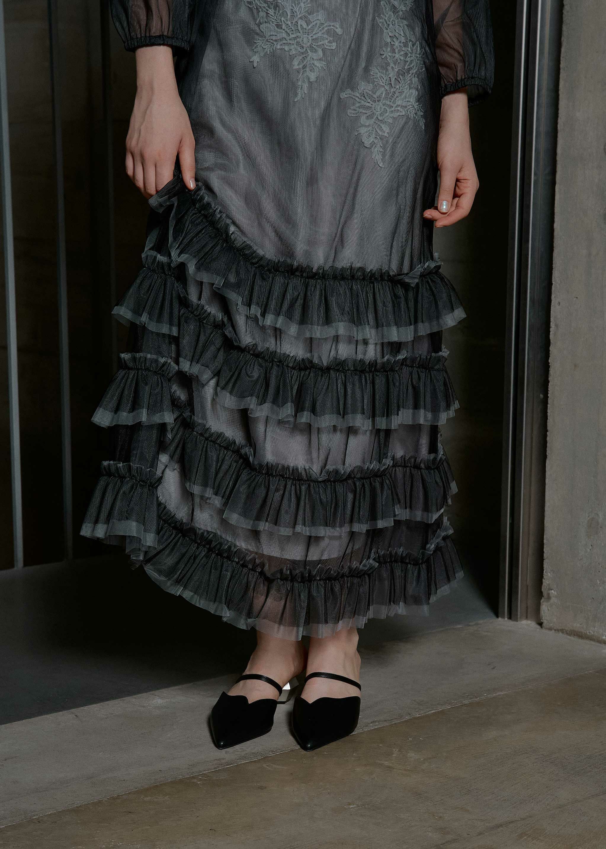 Lace motif frill line dressのドレス|Dorry Doll / LE'RURE