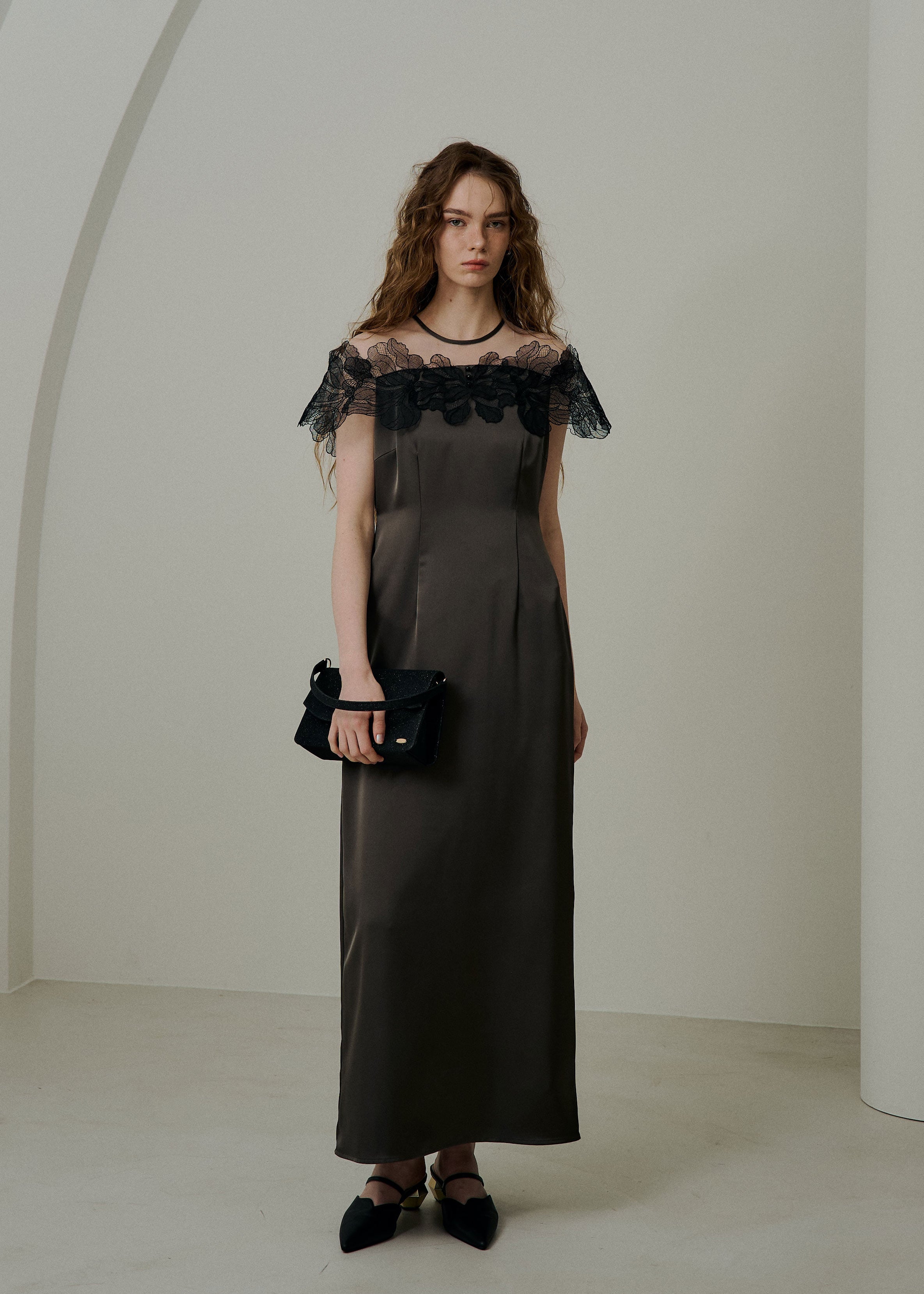 Fleur lace satin dressのドレス|Dorry Doll / LE'RURE