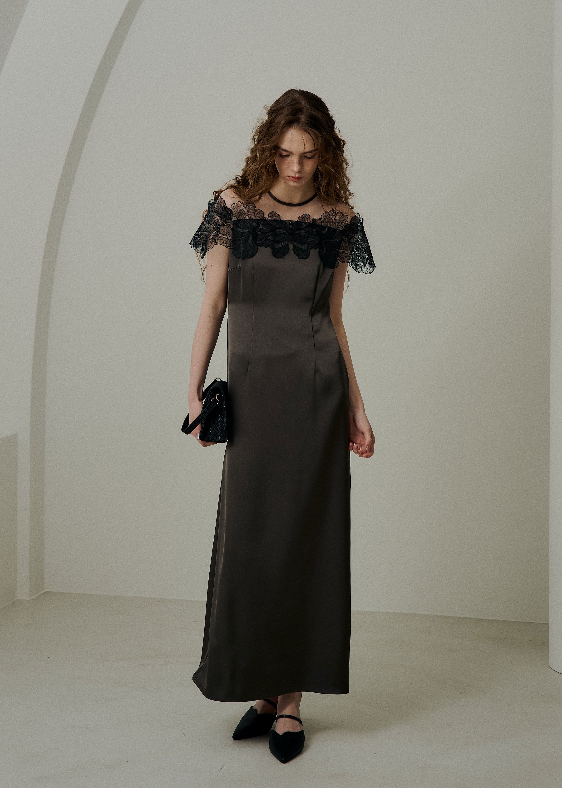 Fleur lace satin dressのドレス|Dorry Doll / LE'RURE