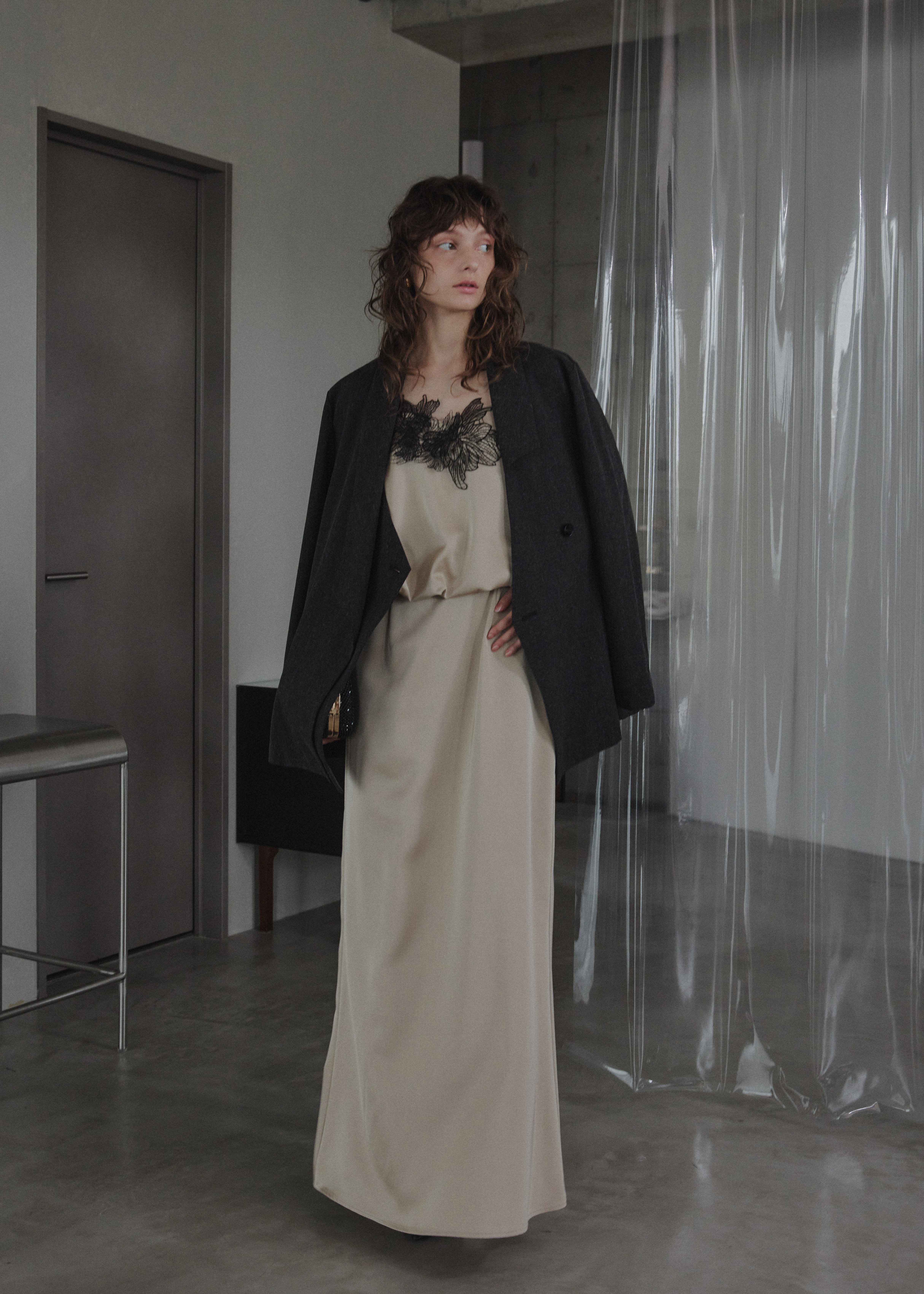 Lace motif balloon hem dressのドレス|Dorry Doll / LE'RURE