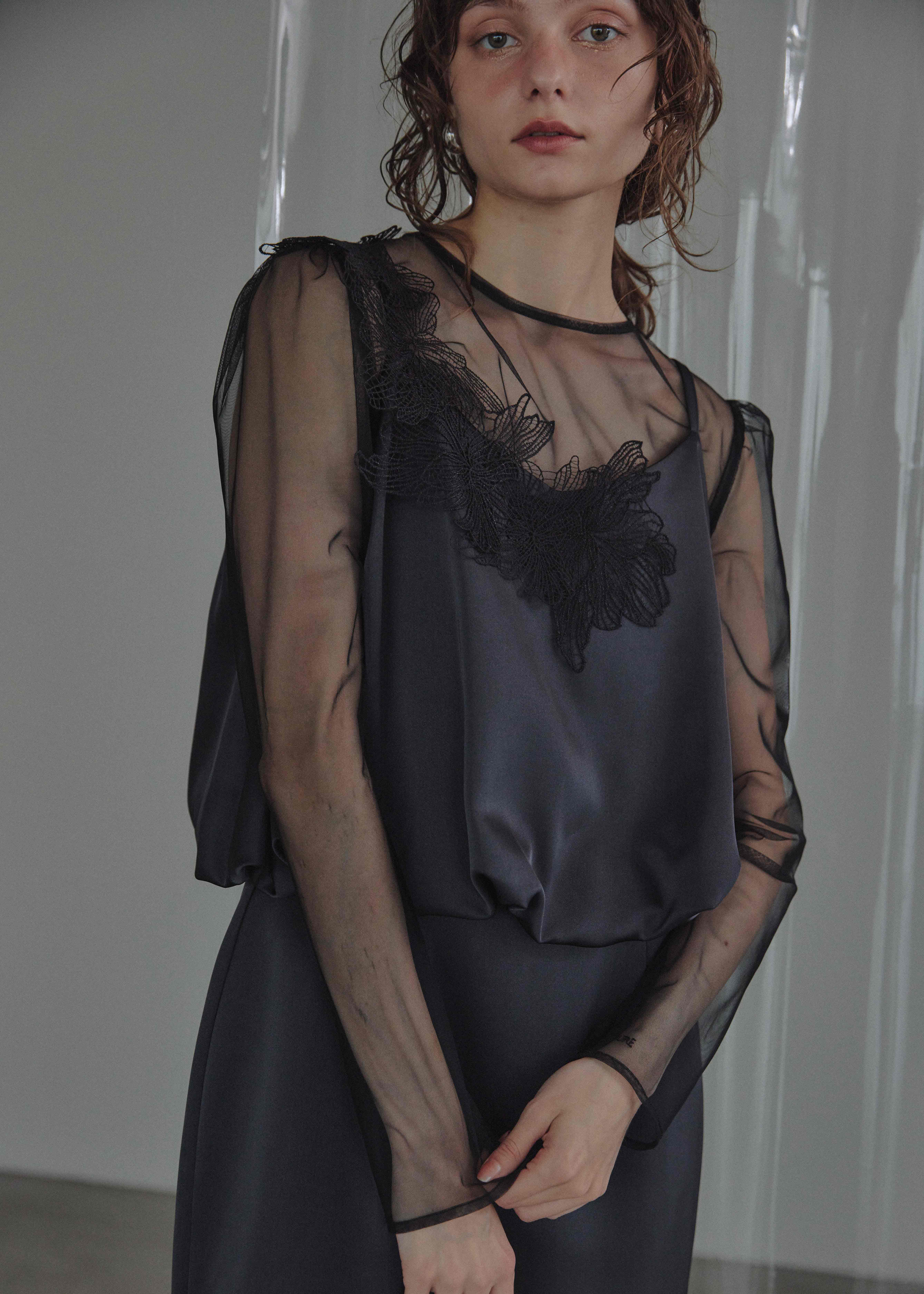 Lace motif balloon hem dressのドレス|Dorry Doll / LE'RURE