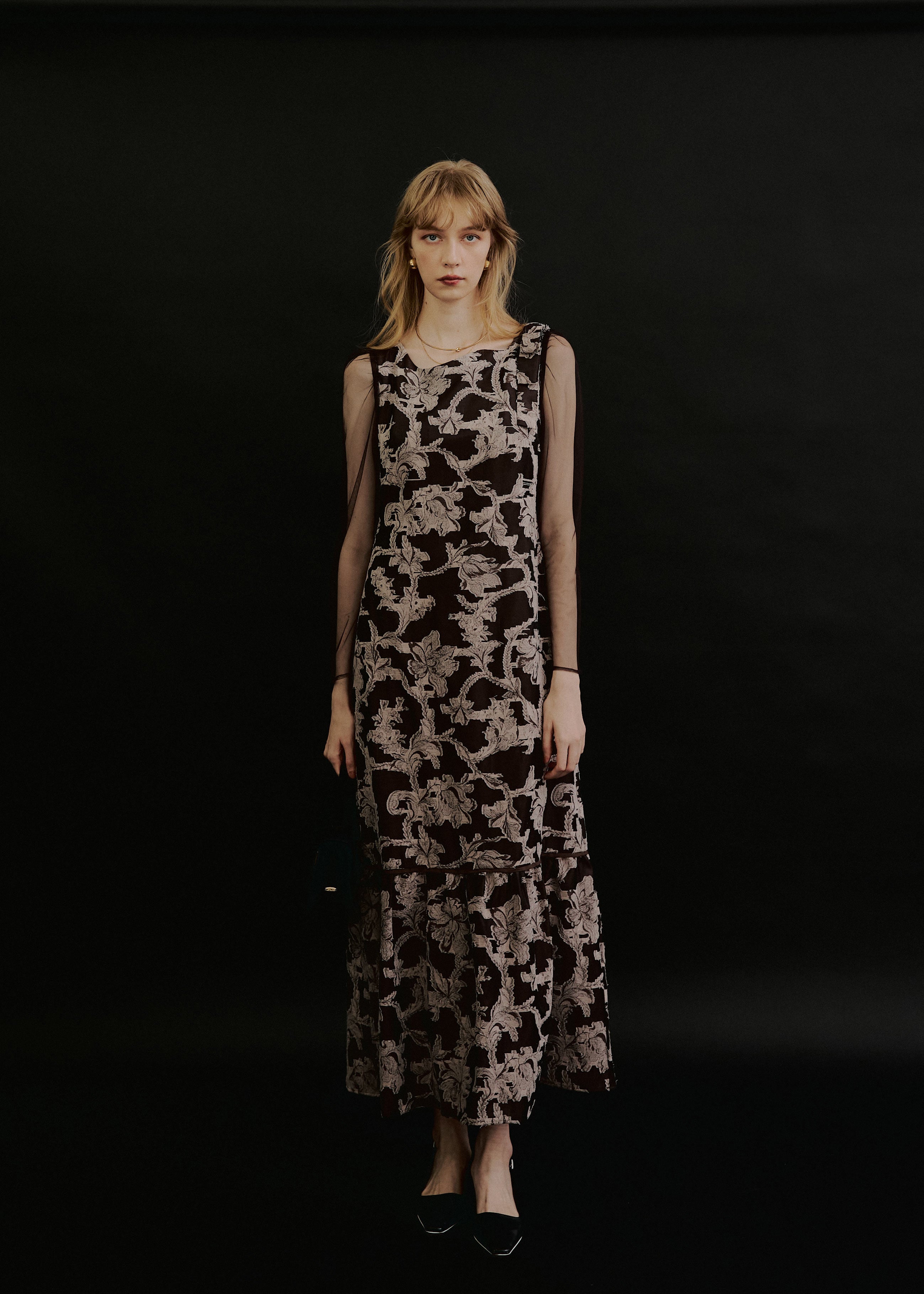 Shoulder ribbon tiered dressのドレス|Dorry Doll / LE'RURE